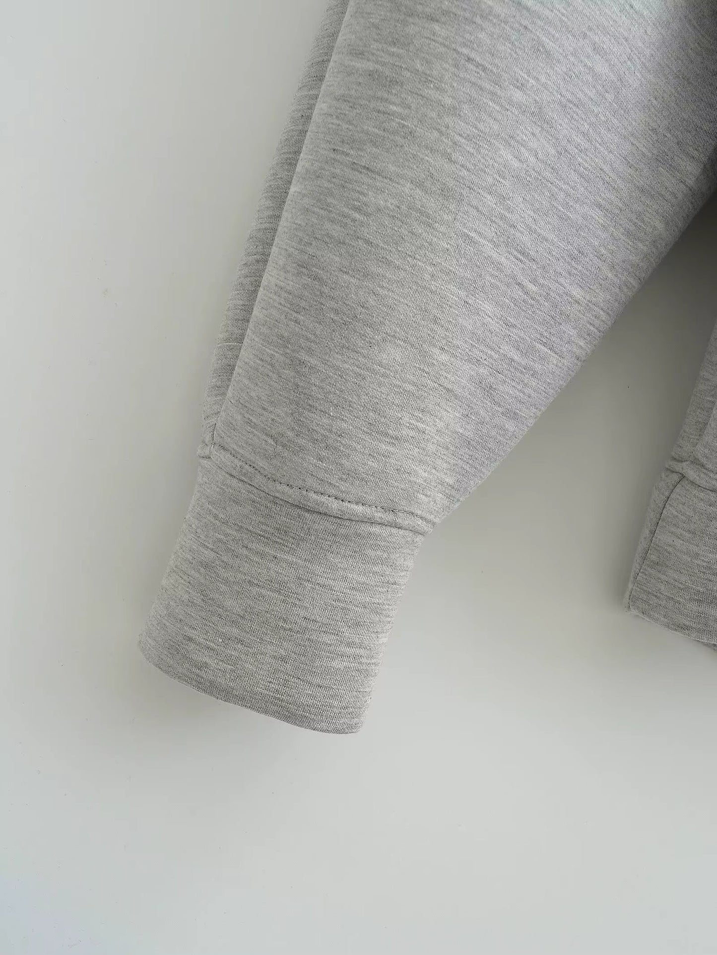 Van Elst Mode® | Vrouwenjas met Lange Mouwen