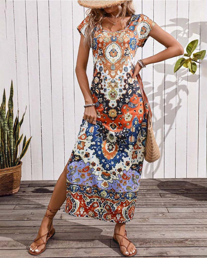 Van Elst Mode® | Kleurrijke casual jurk met print en splitten