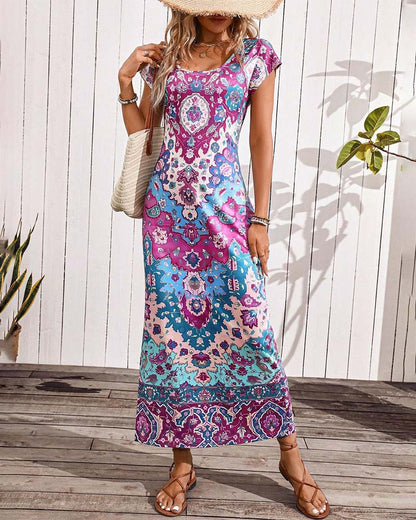 Van Elst Mode® | Kleurrijke casual jurk met print en splitten