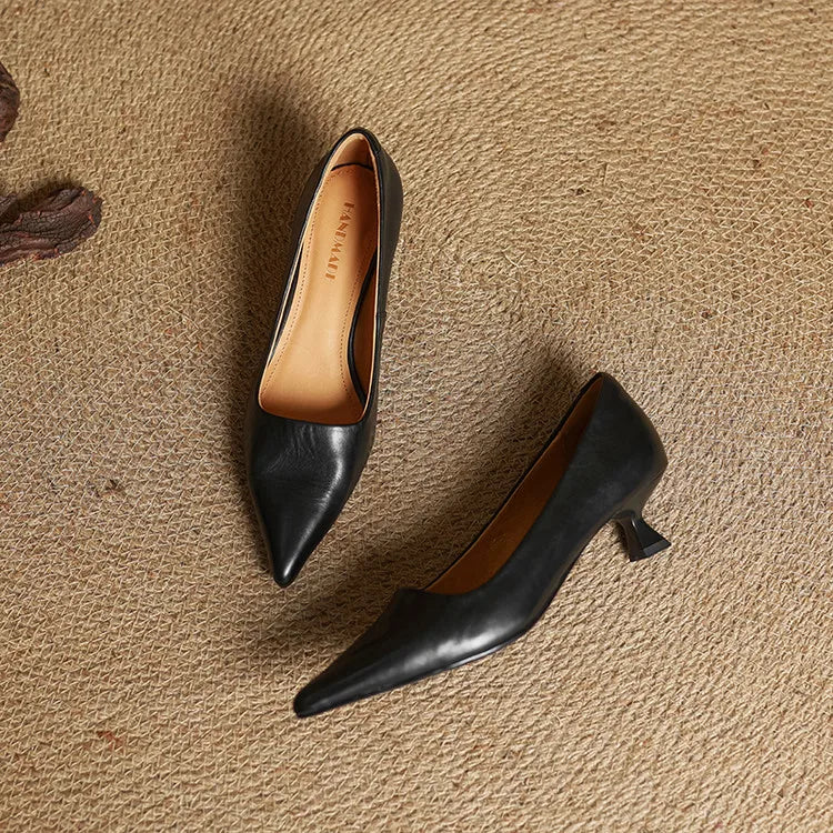 Van Elst Mode®| Verfijnde Puntige Leren Pumps