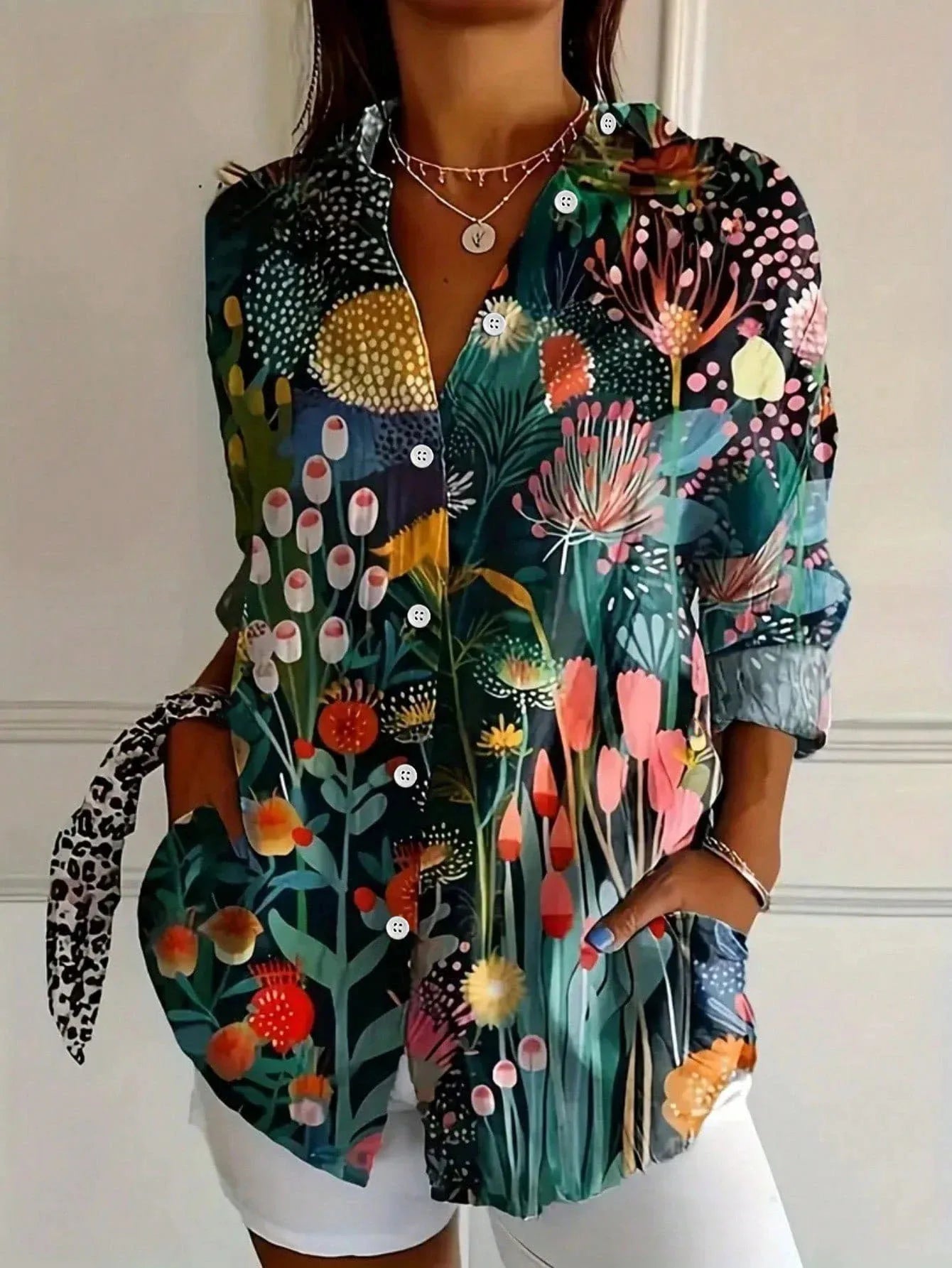 Van Elst Mode® | Kleurrijke blouse met speelse print